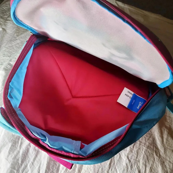 NWT Disney's Frozen Backpack and Lunch Box Set - Picture 12 of 12